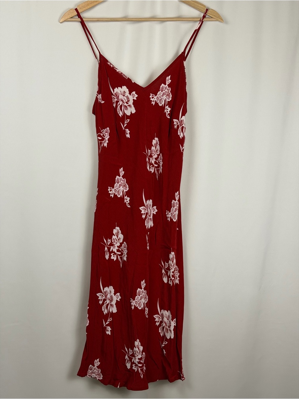 Gap Factory Red Floral V-Neck Midi Slinky Rayon Dress - Size 4